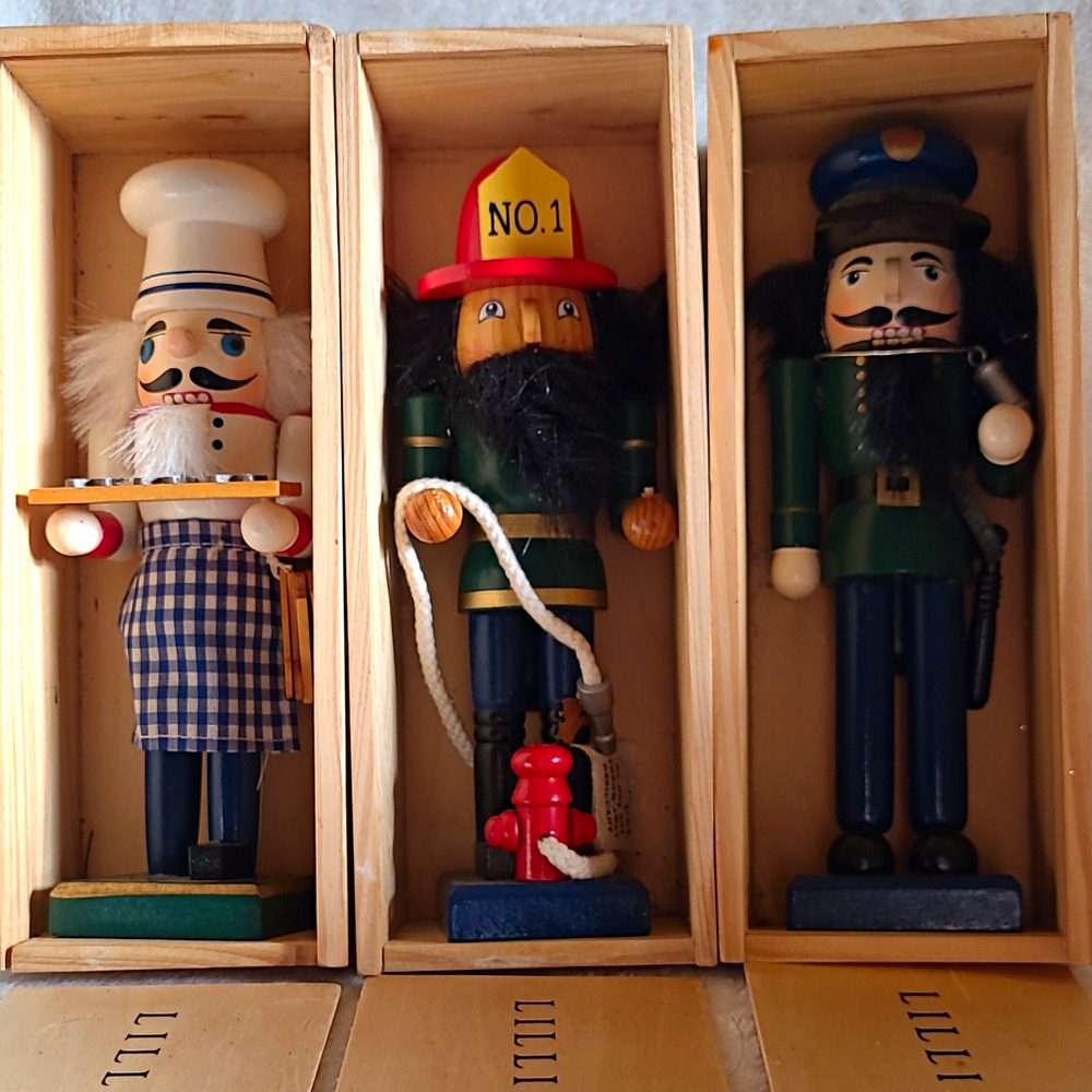 Lillian Vernon Wood Nutcracker Figurines Set of 3 w/ Wooden Boxes Christmas